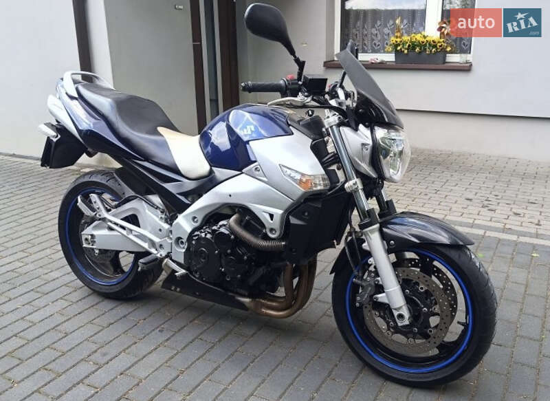 Suzuki GSR 600 2008