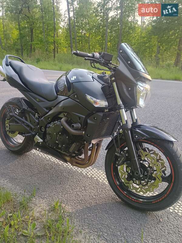 Мотоцикл Без обтекателей (Naked bike) Suzuki GSR 600 2008 в 