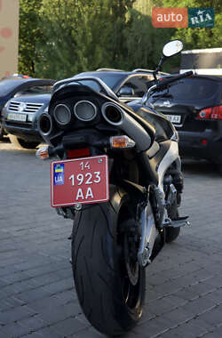 Мотоцикл Без обтекателей (Naked bike) Suzuki GSR 600 2007 в 