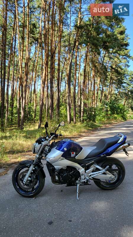 Мотоцикл Без обтекателей (Naked bike) Suzuki GSR 600 2008 в Богуславе