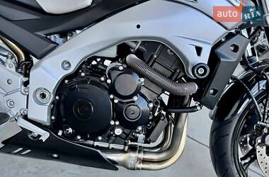 Мотоцикл Без обтекателей (Naked bike) Suzuki GSR 600 2006 в 