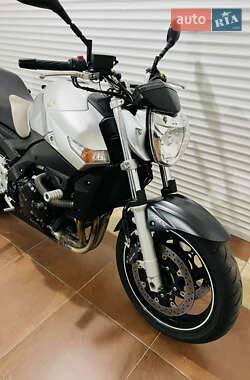 Мотоцикл Без обтікачів (Naked bike) Suzuki GSR 600 2008 в 