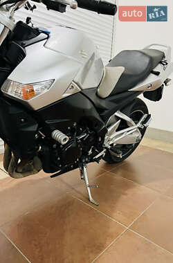Мотоцикл Без обтікачів (Naked bike) Suzuki GSR 600 2008 в 