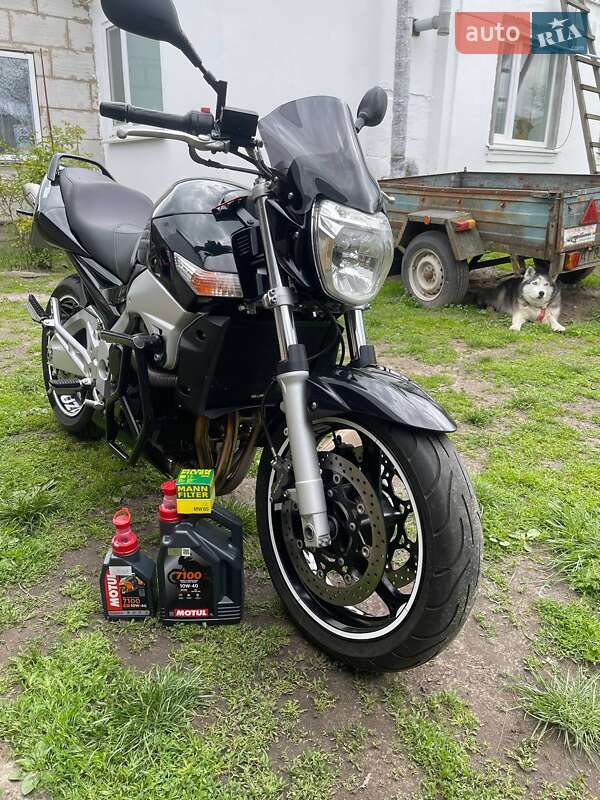 Спортбайк Suzuki GSR 600 2006 в Макарове фото 10 Спортбайк Suzuki GSR 600 2006 в Макарове