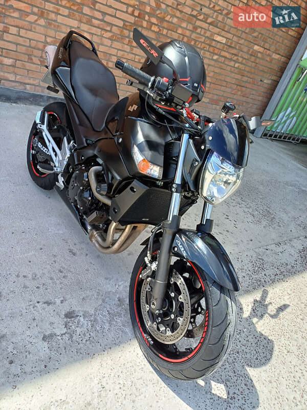 Мотоцикл Без обтікачів (Naked bike) Suzuki GSR 600 2010 в Рокитному фото 3 Мотоцикл Без обтікачів (Naked bike) Suzuki GSR 600 2010 в Рокитному