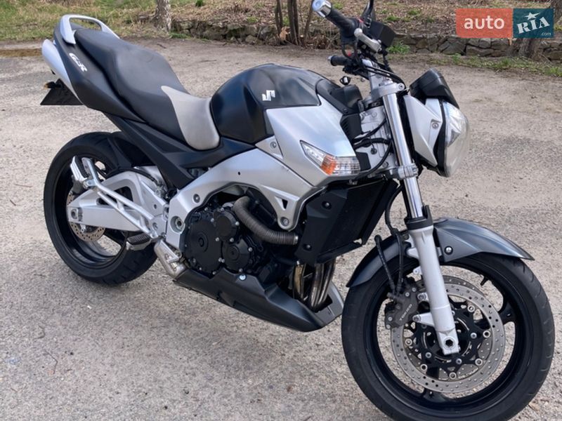 Suzuki GSR 600 2006