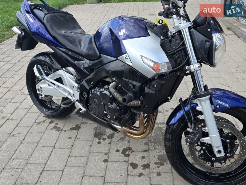 Suzuki GSR 600 2008