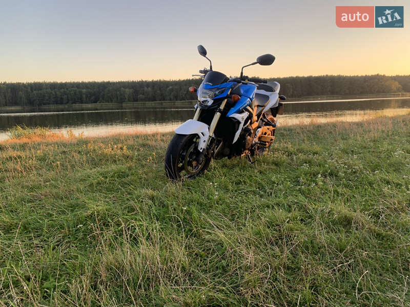 Мотоцикл Без обтекателей (Naked bike) Suzuki GSR 750 2015 в Киеве