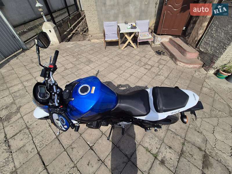 Мотоцикл Без обтекателей (Naked bike) Suzuki GSR 750 2013 в Краматорске
