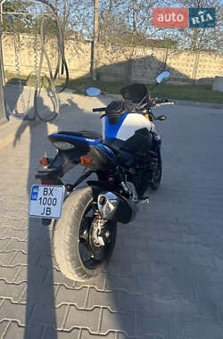 Мотоцикл Спорт-туризм Suzuki GSR 750 2015 в 