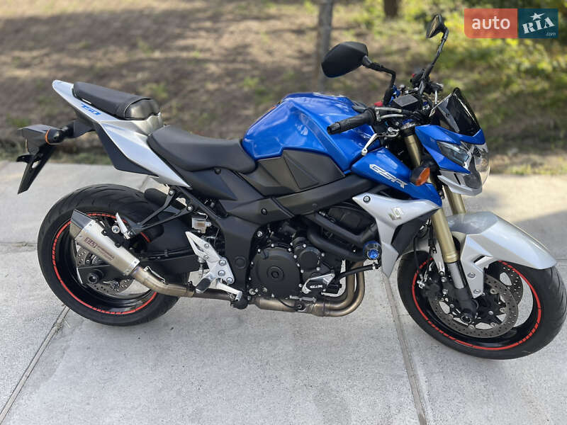 Мотоцикл Классик Suzuki GSR 750 2014 в Богодухове