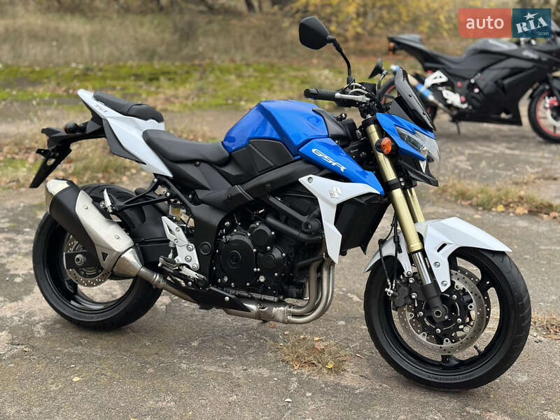 Мотоцикл Без обтекателей (Naked bike) Suzuki GSR 750 2013 в Сновске