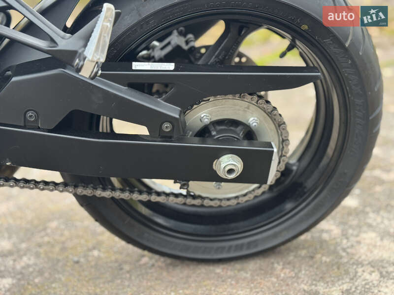 Мотоцикл Без обтекателей (Naked bike) Suzuki GSR 750 2013 в Сновске