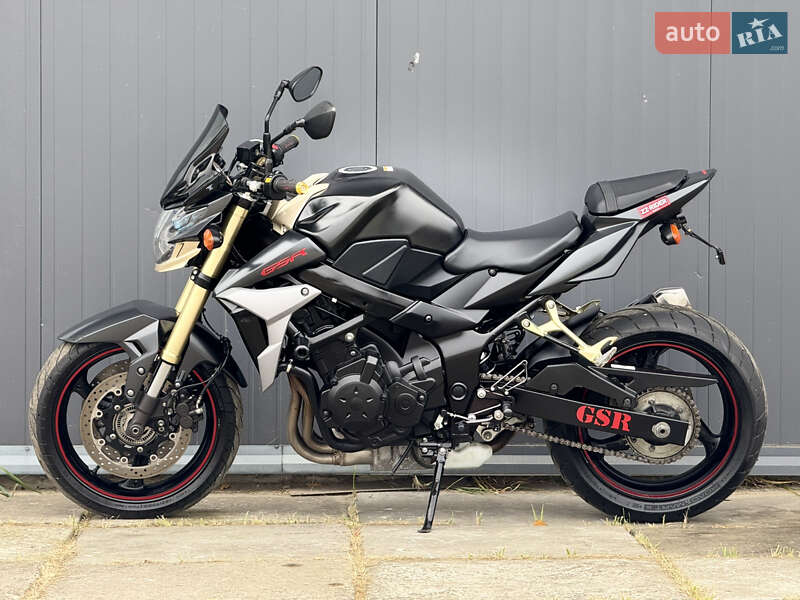 Мотоцикл Без обтекателей (Naked bike) Suzuki GSR 750 2012 в Львове фото 4 Мотоцикл Без обтекателей (Naked bike) Suzuki GSR 750 2012 в Львове