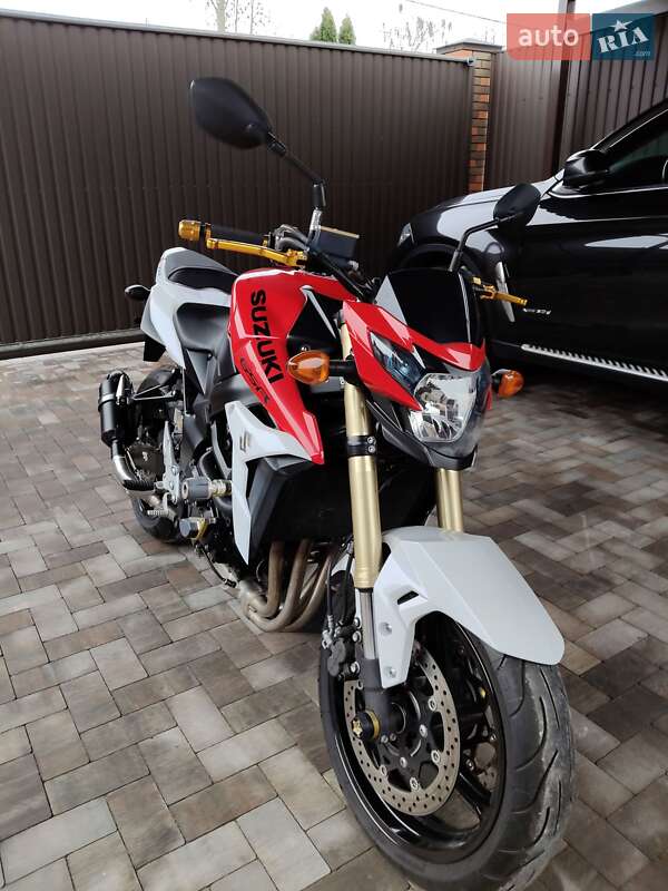 Мотоцикл Без обтекателей (Naked bike) Suzuki GSR 750 2016 в Белогородке фото 17 Мотоцикл Без обтекателей (Naked bike) Suzuki GSR 750 2016 в Белогородке