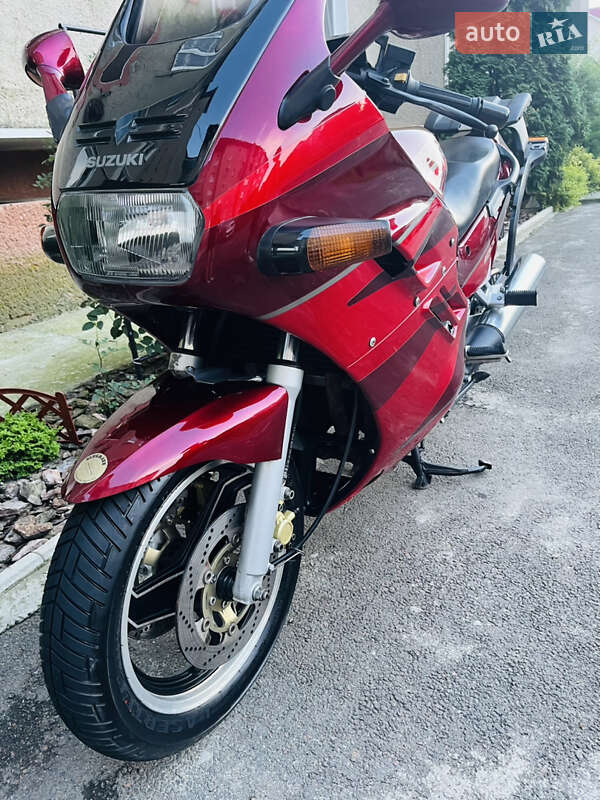 Мотоцикл Спорт-туризм Suzuki GSX 1100F 1995 в Івано-Франківську фото 4 Мотоцикл Спорт-туризм Suzuki GSX 1100F 1995 в Івано-Франківську