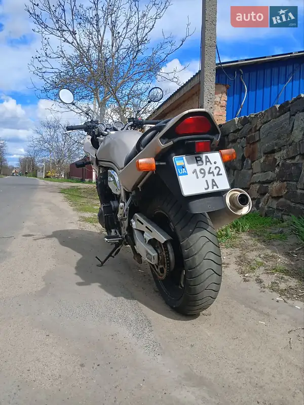 Suzuki GSX 1200 1998