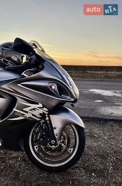 Мотоцикл Спорт-туризм Suzuki GSX 1300R Hayabusa 2009 в 