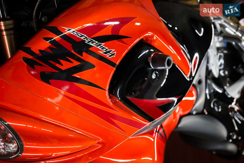 Спортбайк Suzuki GSX 1300R Hayabusa 2008 в Дніпрі