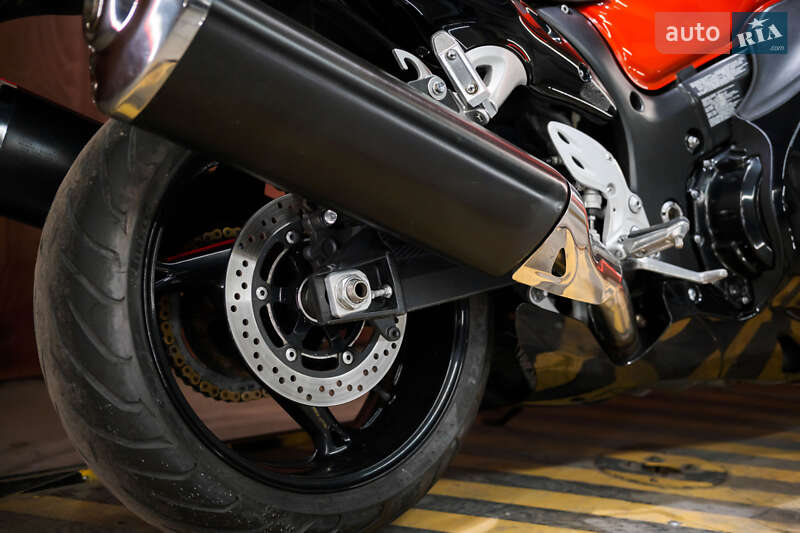 Спортбайк Suzuki GSX 1300R Hayabusa 2008 в Дніпрі