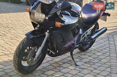 Мотоциклы Suzuki GSX 600F 1994 в 