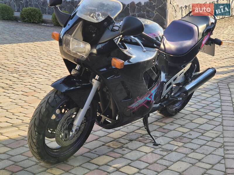 Мотоциклы Suzuki GSX 600F 1994 в Стрые