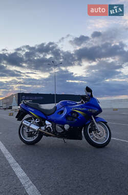 Мотоцикл Спорт-туризм Suzuki GSX 600F 2001 в 