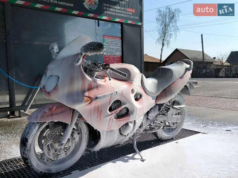 Suzuki GSX 600F 1999 VIN JS1AJ111200101901 фото оголошення 3 з 38