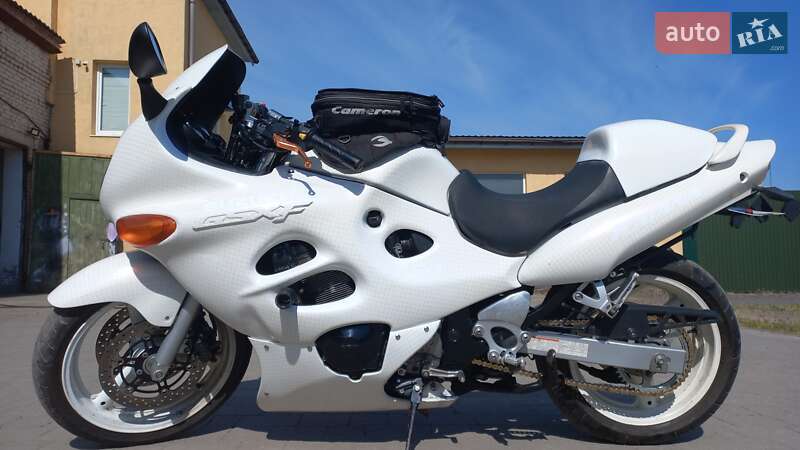 Suzuki GSX 750F Katana 2003