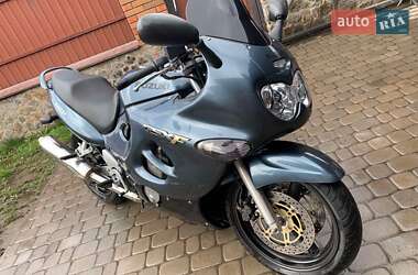 Мотоцикл Спорт-туризм Suzuki GSX 750F Katana 2001 в 