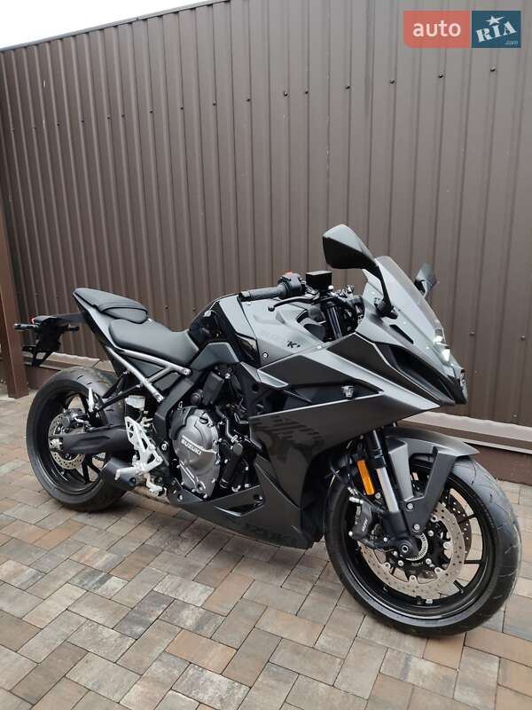 Спортбайк Suzuki GSX 8R 2023 в Білогородці фото 9 Спортбайк Suzuki GSX 8R 2023 в Білогородці