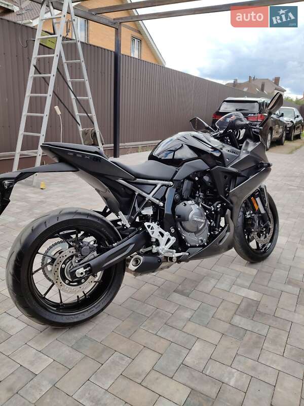 Спортбайк Suzuki GSX 8S 2023 в Білогородці фото 4 Спортбайк Suzuki GSX 8S 2023 в Білогородці