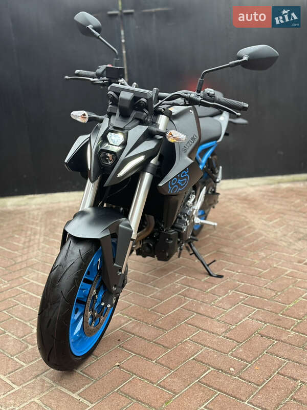 Мотоцикл Без обтекателей (Naked bike) Suzuki GSX 8S 2024 в Сновске