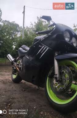 Спортбайк Suzuki GSX-R 1000 2005 в 