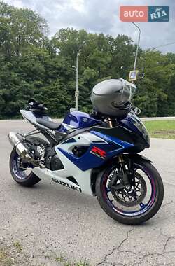 Спортбайк Suzuki GSX-R 1000 2006 в 