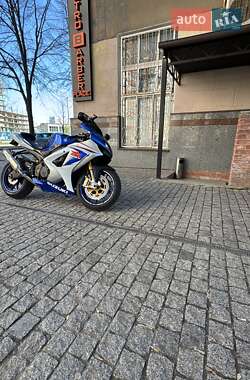 Спортбайк Suzuki GSX-R 1000 2008 в 