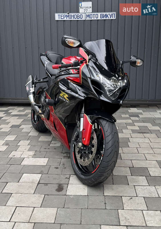 Спортбайк Suzuki GSX-R 1000 2015 в Дніпрі