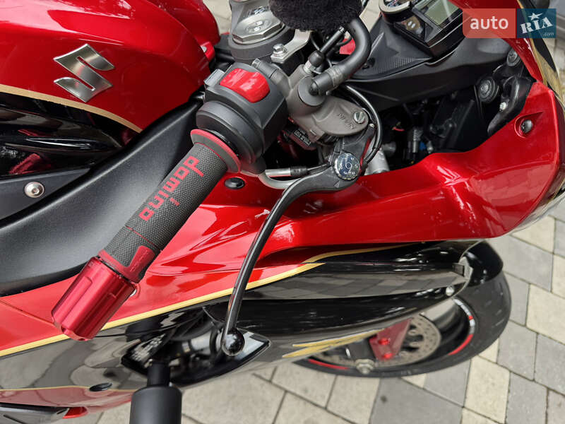 Спортбайк Suzuki GSX-R 1000 2015 в Дніпрі