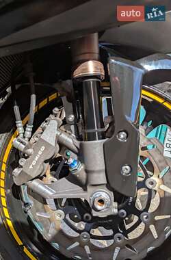 Спортбайк Suzuki GSX-R 1000 2008 в 