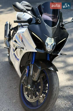 Спортбайк Suzuki GSX-R 1000 2018 в Знаменке