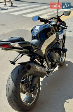 Спортбайк Suzuki GSX-R 1000 2009 в 