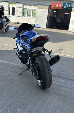 Спортбайк Suzuki GSX-R 1000 2009 в 