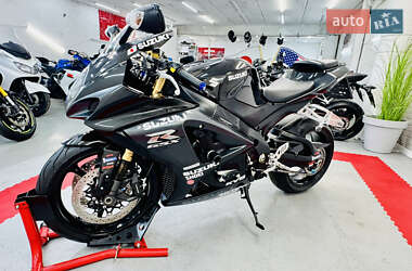 Спортбайк Suzuki GSX-R 1000 2008 в 