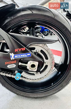 Спортбайк Suzuki GSX-R 1000 2008 в 