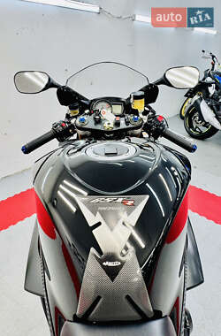 Спортбайк Suzuki GSX-R 1000 2008 в 
