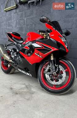 Спортбайк Suzuki GSX-R 1000 2005 в 