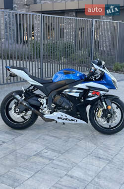 Спортбайк Suzuki GSX-R 1000 2014 в 