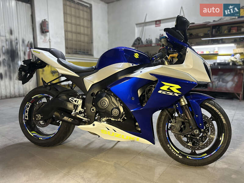 Спортбайк Suzuki GSX-R 1000 2010 в Сарнах