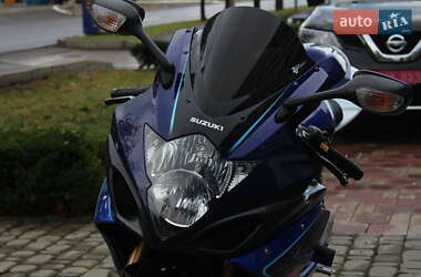 Спортбайк Suzuki GSX-R 1000 2006 в 