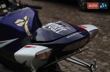 Спортбайк Suzuki GSX-R 1000 2006 в 